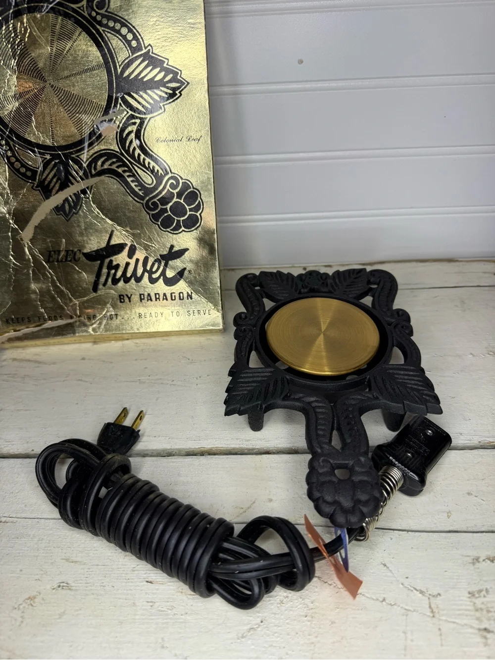 PARAGON elec trivet